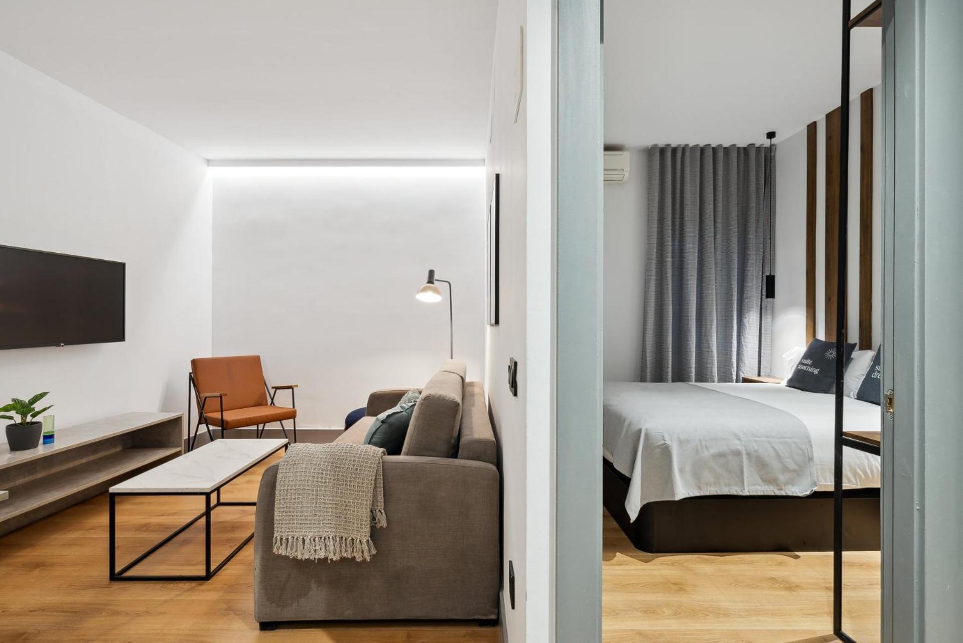 Limehome Madrid Calle De Santa Ana - Estancia Temporal Екстериор снимка