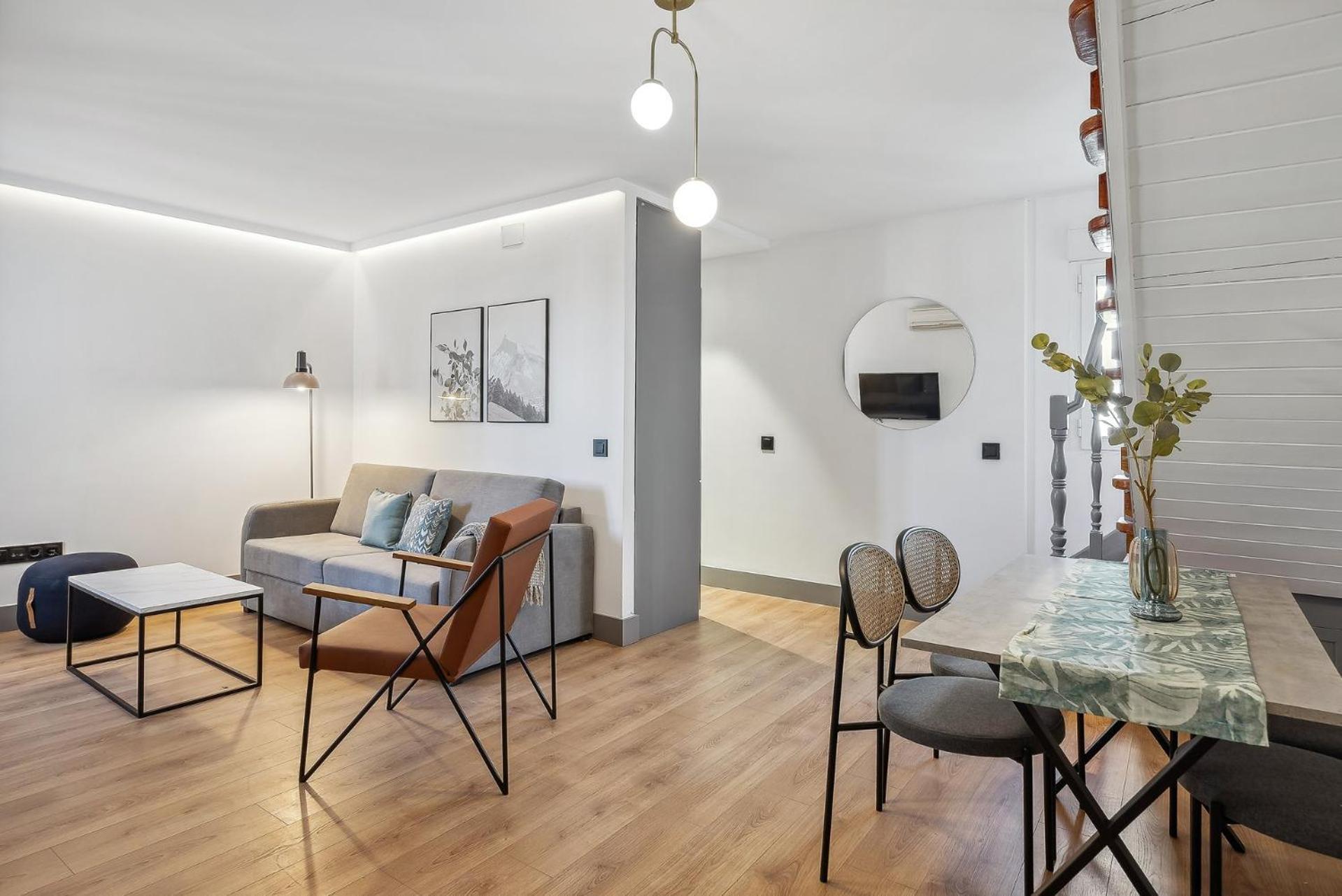 Limehome Madrid Calle De Santa Ana - Estancia Temporal Екстериор снимка
