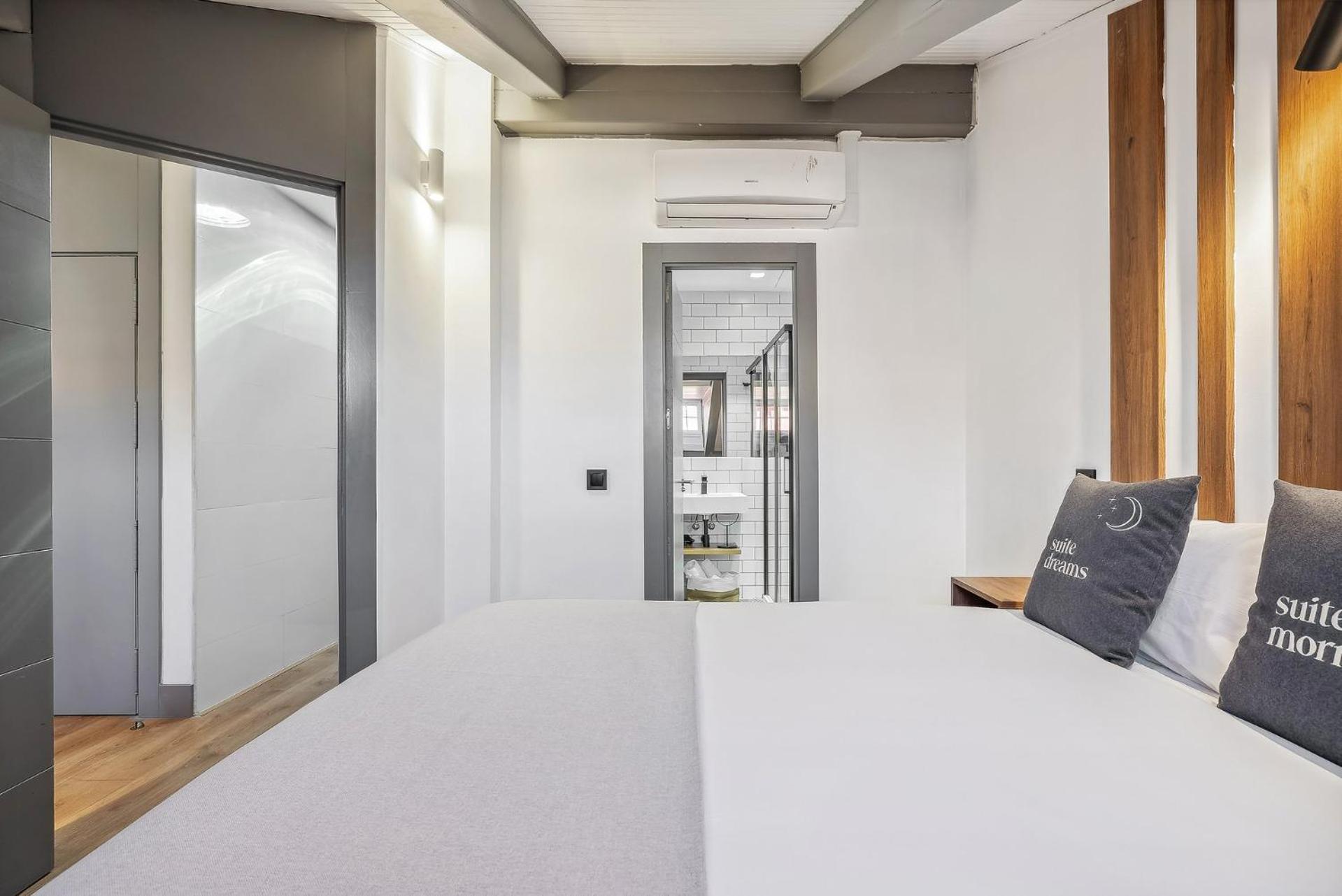 Limehome Madrid Calle De Santa Ana - Estancia Temporal Екстериор снимка